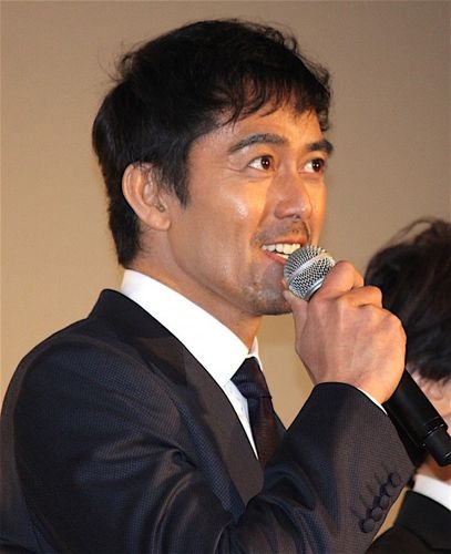 岡田准一、阿部寛の言葉に「泣いてもいいですか」