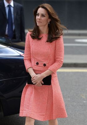 50年代風のツーピースで登場したキャサリン妃