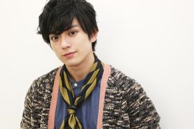 若手注目度No.1の真剣佑がインタビューに応じた