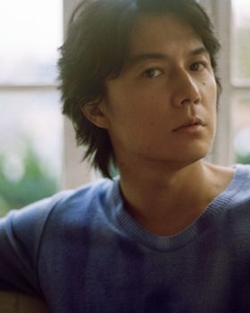 「追捕 MANHUNT」でW主演を務めることが決まった福山雅治