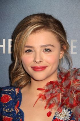 テイラー・スウィフトの友達軍団には興味が無いらしいクロエ・グレース・モレッツ