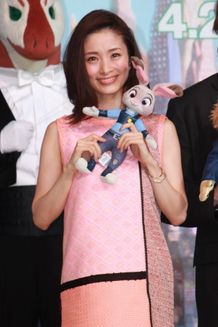 『ズートピア』で主人公ジュディ役の声優を務めた上戸彩