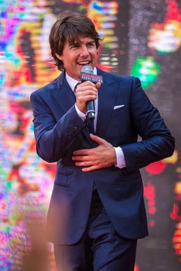 昔のベッド写真を公開されてしまったトム・クルーズ