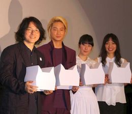 『リップヴァンウィンクルの花嫁』の初日舞台挨拶が開催された