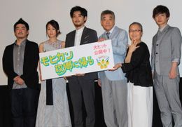 『モヒカン故郷に帰る』の初日舞台挨拶が開催！