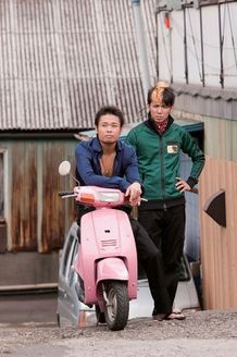 品川がどんなチンピラを演じてくれるのか、楽しみ。すかした顔はけっこう男前かも!?