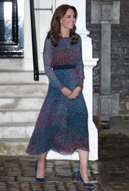 キャサリン妃の着ていたドレスがまたも完売