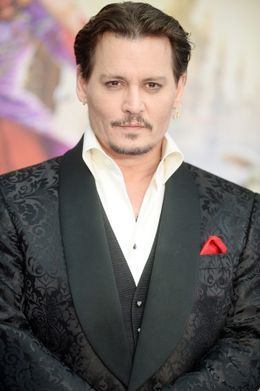 スリムになってカッコよさを取り戻したジョニー・デップ