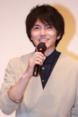 林遣都のファンへの神対応に会場が沸く