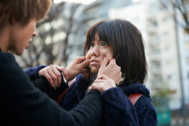彼氏のふりをする代わりに、黒王子の出した条件は「絶対服従」