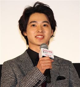 山崎賢人、まさかのドM発言！「初めてが菜々緒さんでよかった」