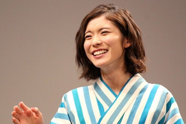 「山ちゃんと作品を作ることができて幸せ」と語った松岡