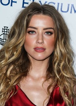 もっとも完璧で美しい顔はアンバー・ハード。鼻の美しさでもトップに