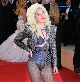 婚約もして、公私ともに順調だと思われていたガガが突然の破局