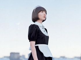 チャーミングな人形役を演じるペ・ドゥナ