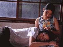 70年代の雰囲気バッチリの、アパートの一室