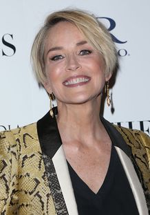 IQの高いシャロンはまさに才色兼備！