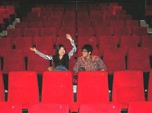 映画館でプロポーズ。彼女も大喜び間違いなし！