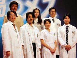 堤真一、夏川結衣らが映画『孤高のメス』をアピール