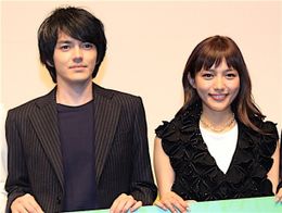 川口春奈、林遣都と相思相愛！