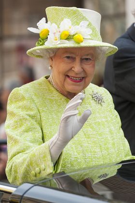 高齢のエリザベス女王の運転について心配の声も寄せられている