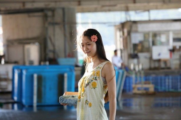 【写真を見る】7kg増量し、ほぼノーメイクでイノセントな愛子役に挑んだ宮崎あおい