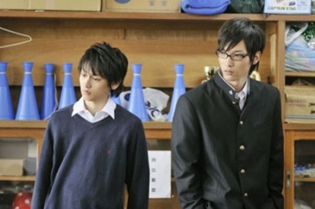 後輩たちも、主人公らを影ながら応援しているようだ