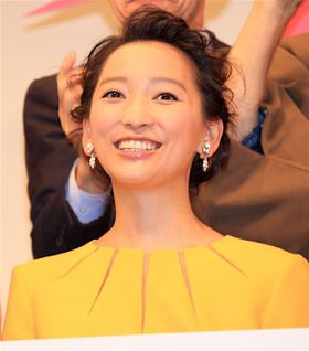 ママになった杏、輝くような笑顔！