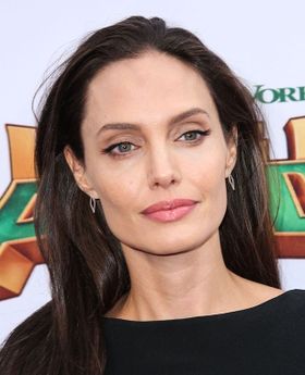 アンジェリーナはブラッドに秘密で豪邸を借りていたようだ