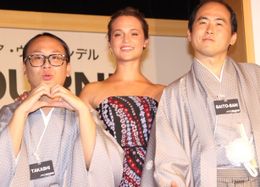 9年ぶり最新作、ヒロインはCIAでのし上がる女 - 日本経済新聞