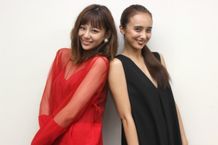 『CUTIE HONEY -TEARS-』で共演した西内まりやと石田ニコル