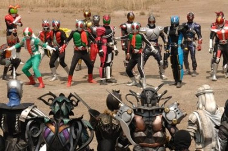 『仮面ライダーディケイド』ヒットの決め手は、総出演＆メディア連動！