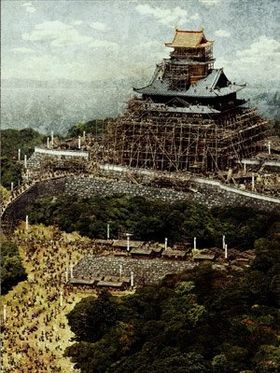 “幻の城”と呼ばれる信長の居城・安土城がスクリーンに蘇える