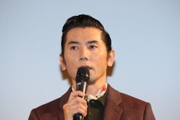 『永い言い訳』の試写会イベントに登場した本木雅弘