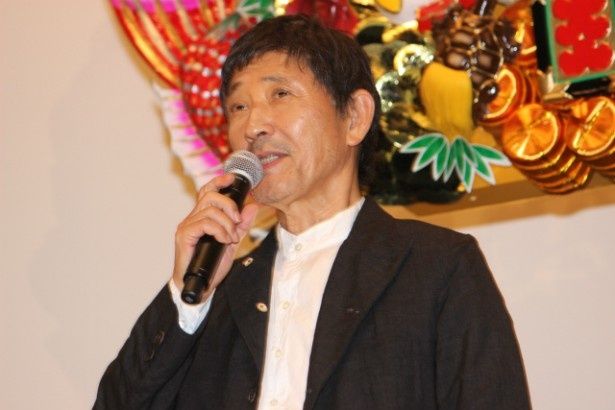 マスター役の小林薫