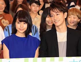 佐藤健と有村架純が赤裸々恋愛トーク！