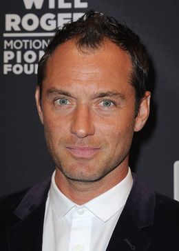 額部分の髪の後退が目立つジュード