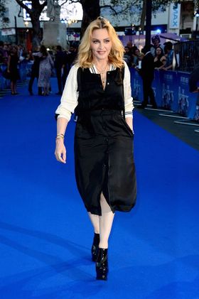 マドンナが友人のパーティでイドリスと熱烈なキスを交わしていたという