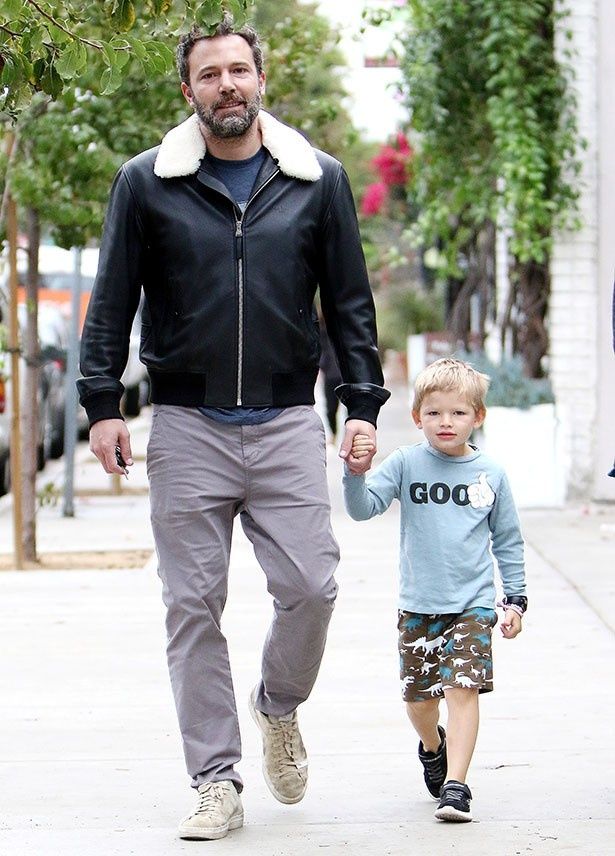 【写真を見る】ベン・アフレックと息子サミュエル