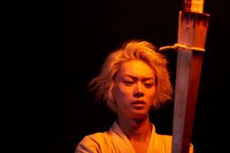 今注目の若手俳優・菅田将暉のりりしい表情も話題沸騰だ