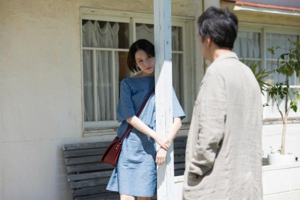 古谷は映画専門学校の教え子・結花(芦名すみれ)と関係を持つ
