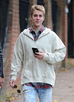 ジャスティンはツイッターでクルスについて「すばらしい」と称賛