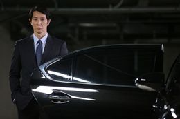 異色SF『美しい星』に謎の代議士秘書、黒木役で佐々木蔵之介が出演