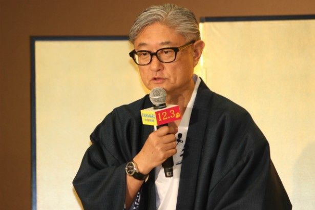 メガホンをとった堤幸彦監督