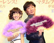 キュート＆かすれ声で名曲を披露！