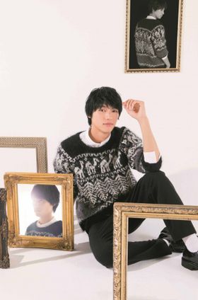 12月17日(土)公開の映画「ぼく は明日、昨日のきみとデートする」で主演を務める福士蒼汰にインタビュー