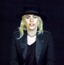 レディー・ガガは今まで整形疑惑が何度も浮上していた