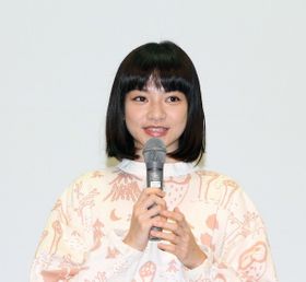 映画「恋愛奇譚集」の完成披露試写会に出席したヤオ・アイニン
