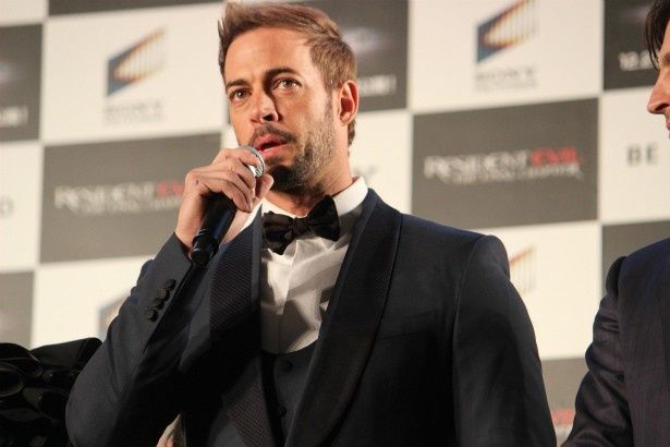 クリスチャン役のウィリアム・レヴィ