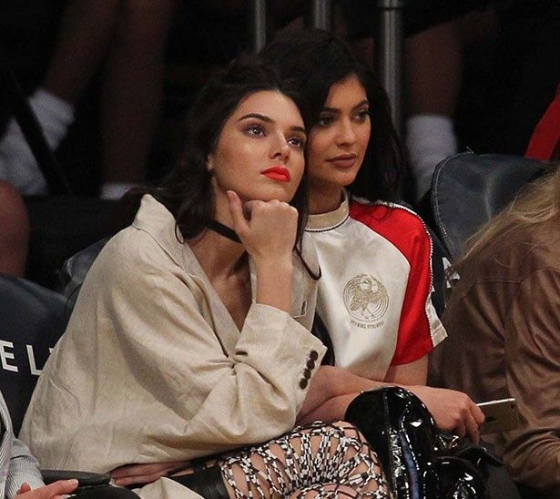 美人モデル姉妹として、若者に対し絶大な人気を誇るケンダルとカイリー